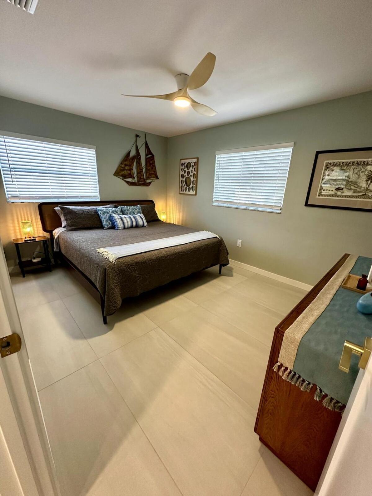 Blue Heron House, Private 4 Bedroom Waterfront W Heated Pool And Fire Pit Ruskin Eksteriør billede